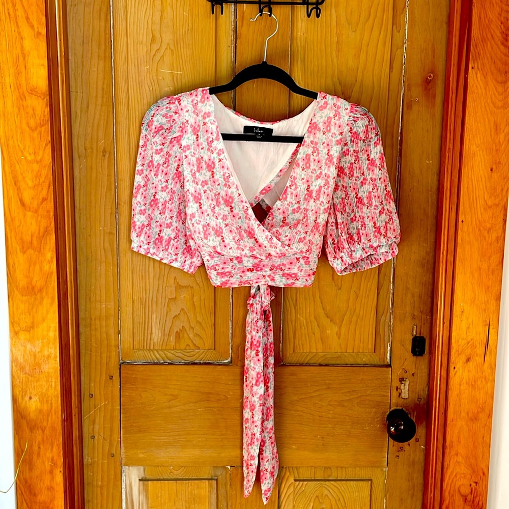 Lulus Picked For You pink floral pink pleated tie-back crop top